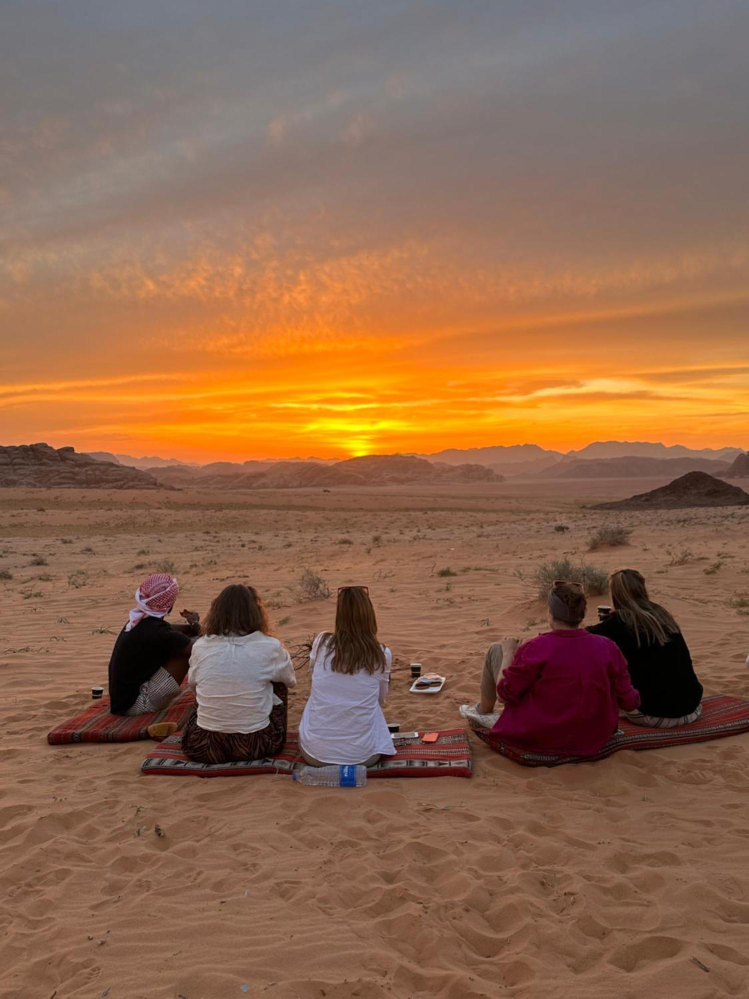 Sunset Dreams Camp Apartment Wadi Rum Exterior photo